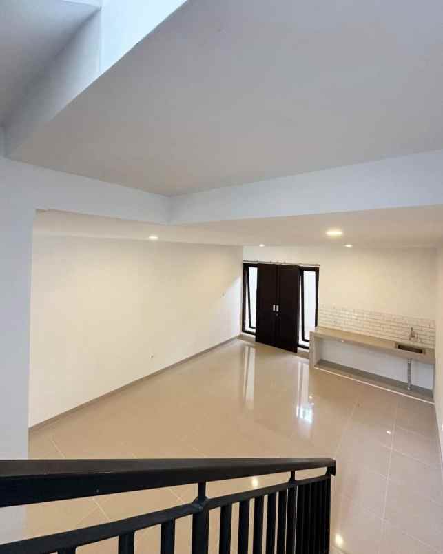 dijual rumah jalan raya pondok cabe