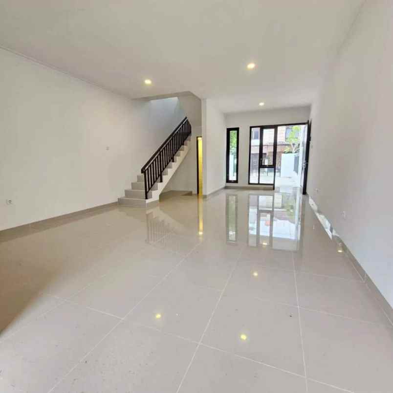 dijual rumah jalan raya pondok cabe