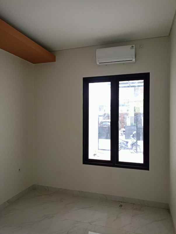 dijual rumah jalan wonorejo selatan