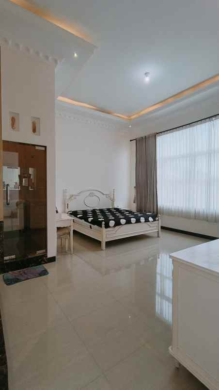 dijual rumah jambangan