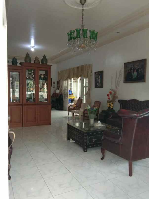 dijual rumah jl almustaqim no 66