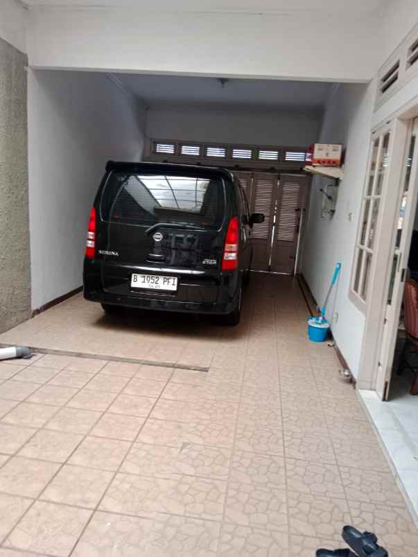 dijual rumah jl almustaqim no 66