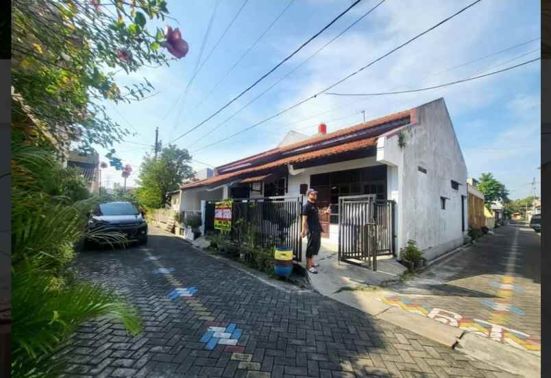 dijual rumah jl banteng utara