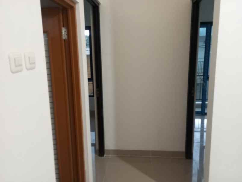 dijual rumah jl cijantung pasar rebo