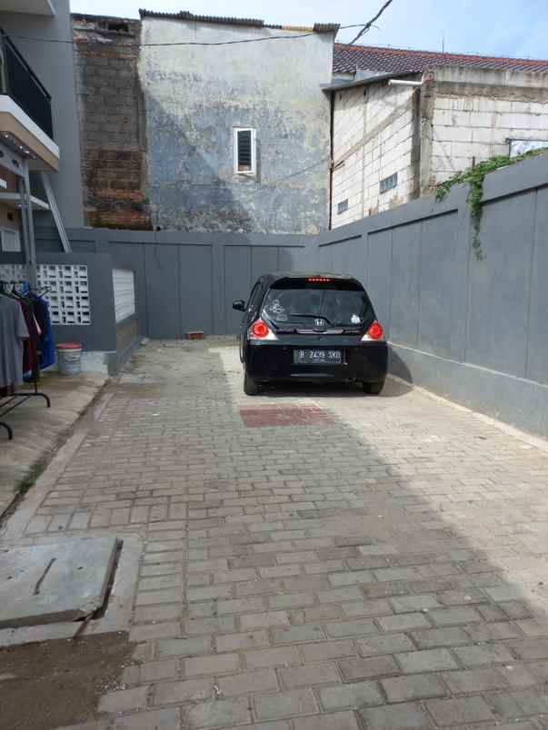 dijual rumah jl damai i cilangkap