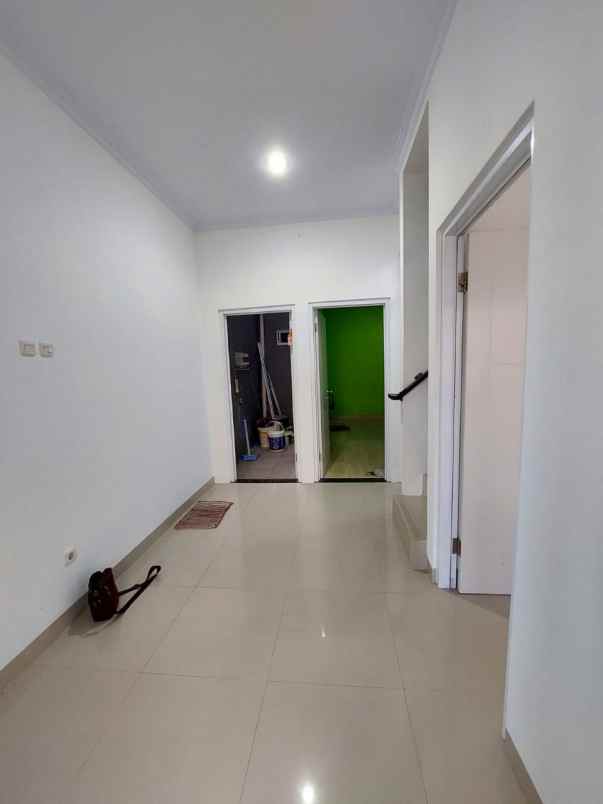 dijual rumah jl damai i cilangkap