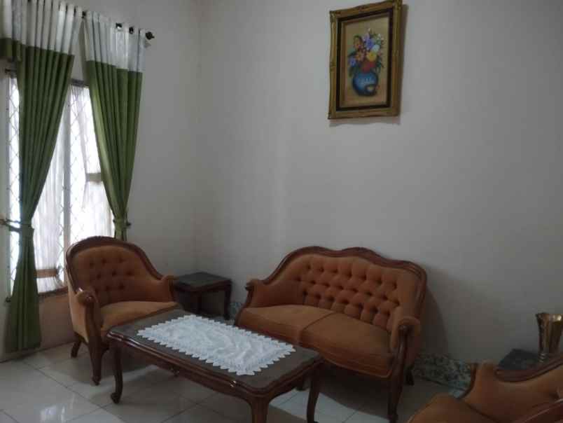 dijual rumah jl delima perum cluster