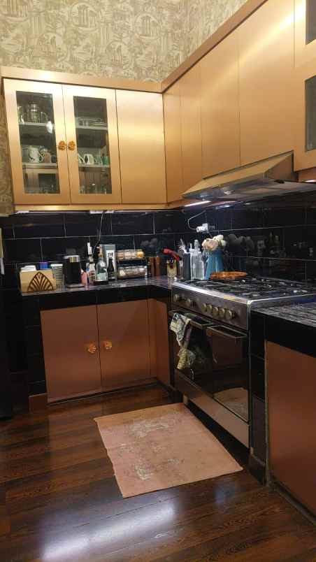 dijual rumah jl dempo kebayorn baru jakarta selatan