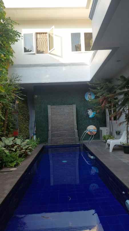 dijual rumah jl dempo kebayorn baru jakarta selatan