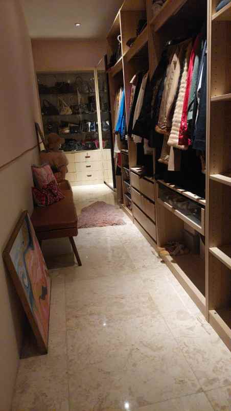 dijual rumah jl dempo kebayorn baru jakarta selatan