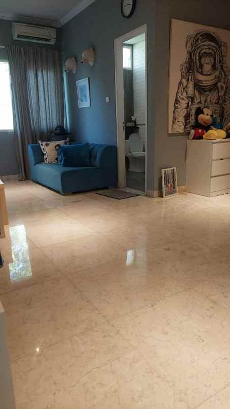 dijual rumah jl dempo kebayorn baru jakarta selatan