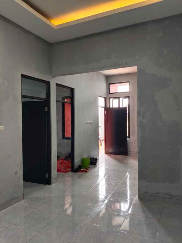 dijual rumah jl h sapri pondok aren
