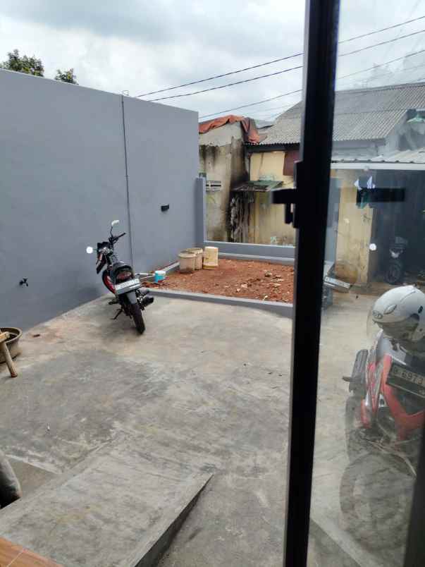 dijual rumah jl h sapri pondok aren
