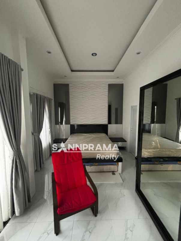 dijual rumah jl kavling marinir