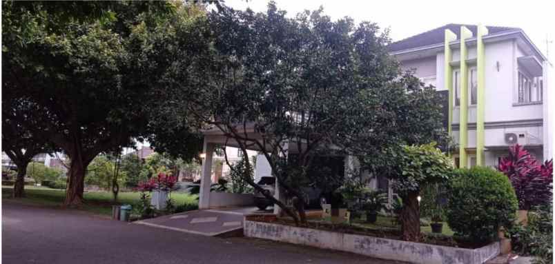 dijual rumah jl komplek kemang pratama