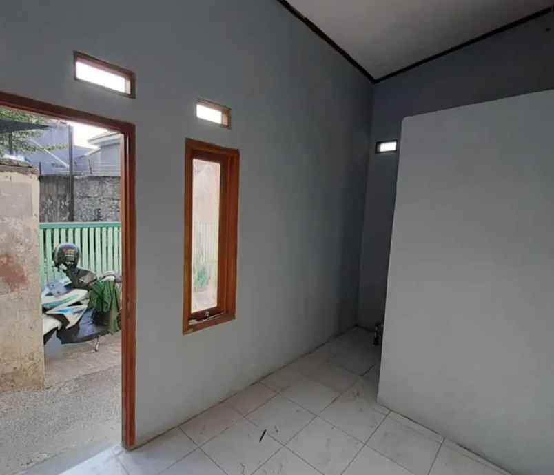 dijual rumah jl kp gandaria no 119 rt 2