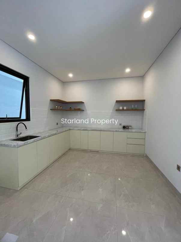 dijual rumah jl kucica bintaro jaya