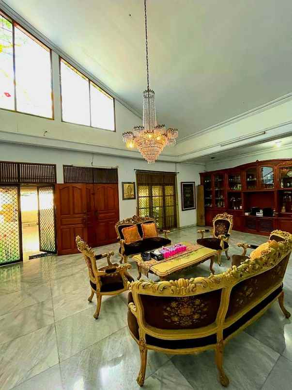 dijual rumah jl m saidi