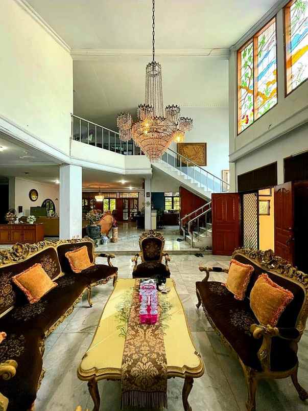 dijual rumah jl m saidi