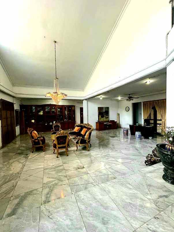 dijual rumah jl m saidi