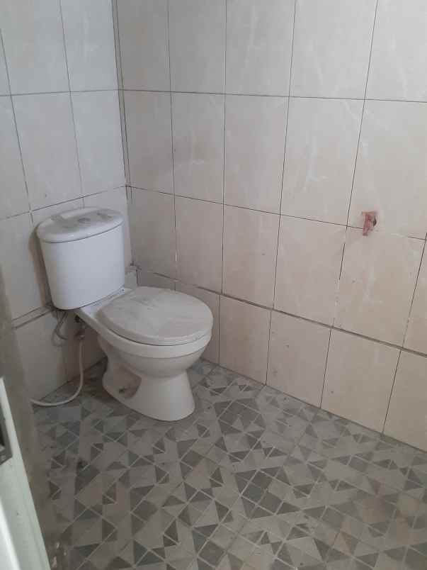 dijual rumah jl melati raya