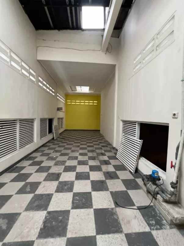 dijual rumah jl percetakan negara