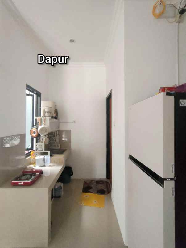 dijual rumah jl pondok kelapa selatan