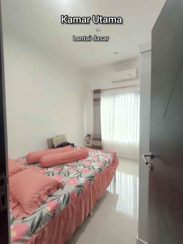 dijual rumah jl pondok kelapa selatan