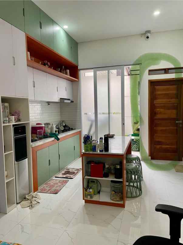 dijual rumah jl purbalarang arcamanik