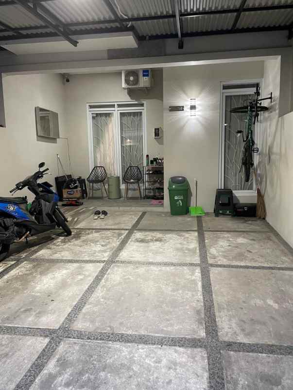 dijual rumah jl purbalarang arcamanik