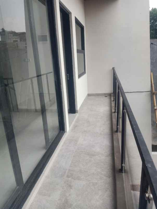 dijual rumah jl raden intan 2 duren