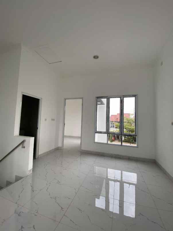 dijual rumah jl rawa bambon