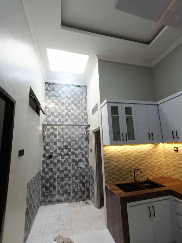 dijual rumah jl raya jonggol cileungsi