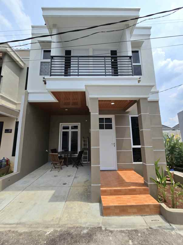 dijual rumah jl serdang raya beji depok