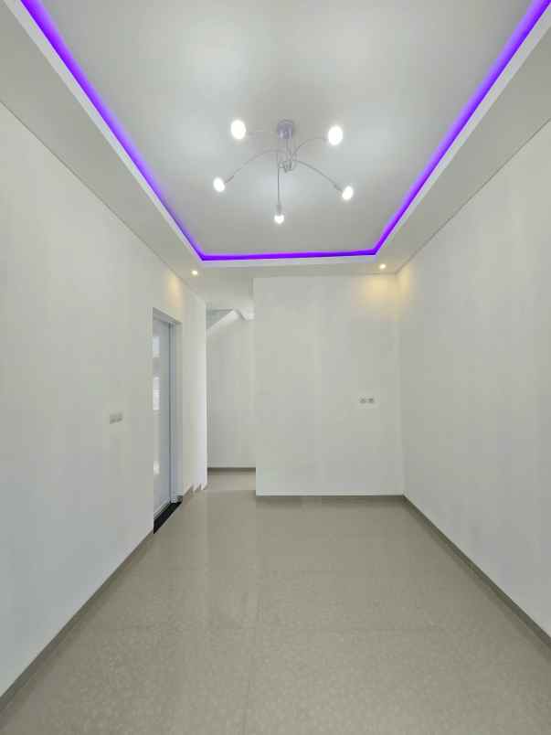 dijual rumah jl serdang raya beji depok