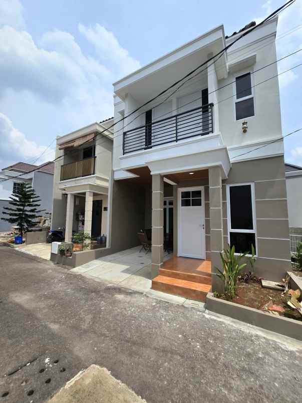 dijual rumah jl serdang raya beji depok