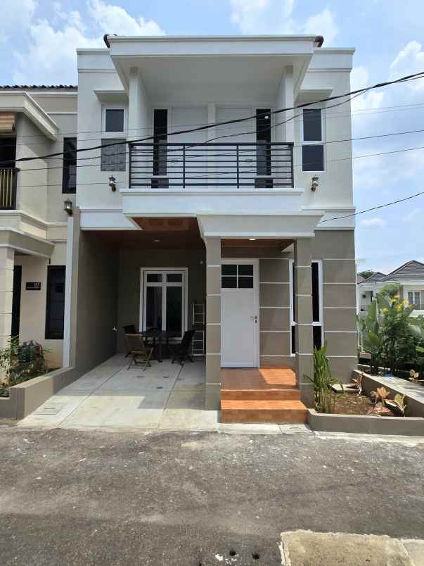 dijual rumah jl serdang raya beji depok