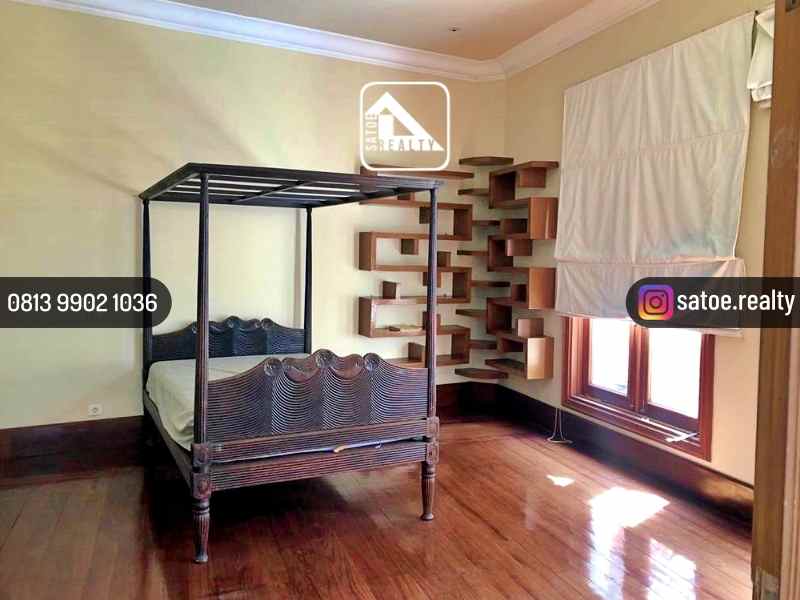 dijual rumah jl tulodong bawah selong