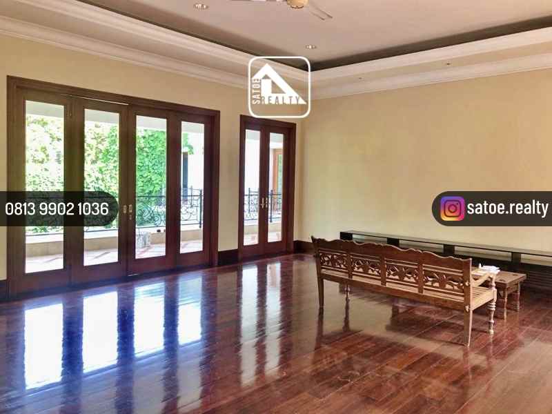 dijual rumah jl tulodong bawah selong