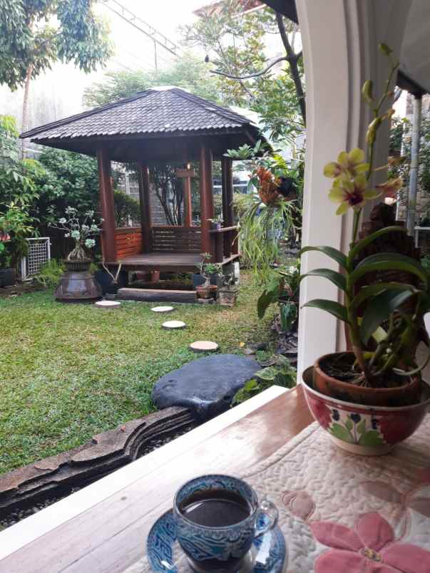 dijual rumah jl wadas