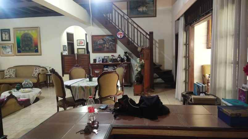 dijual rumah jl wadas