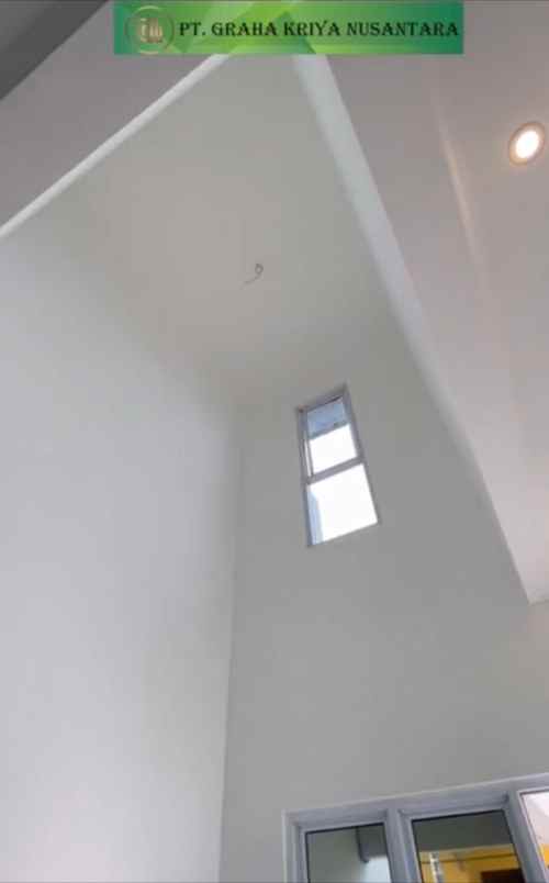 dijual rumah jln cahaya titis tanah baru