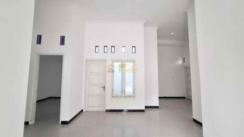 dijual rumah kadirojo purwomartani