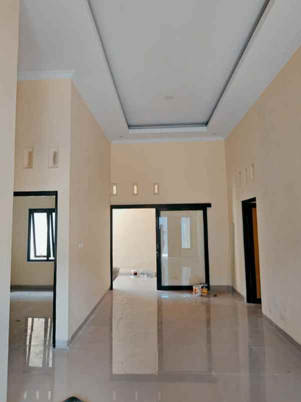 dijual rumah kadisoka