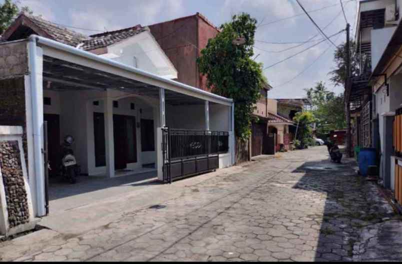 dijual rumah kalasan