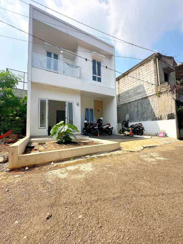 dijual rumah kalisari
