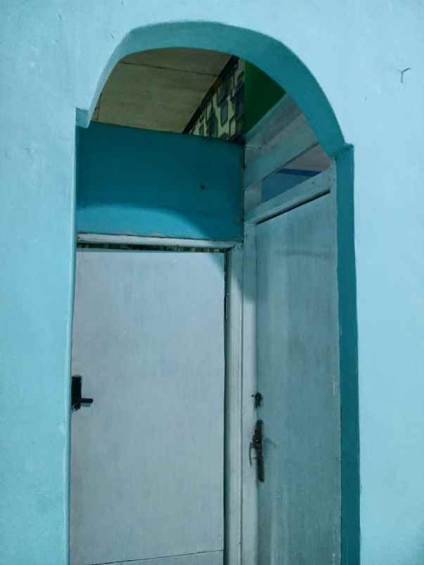 dijual rumah kampung murah di mampang depok