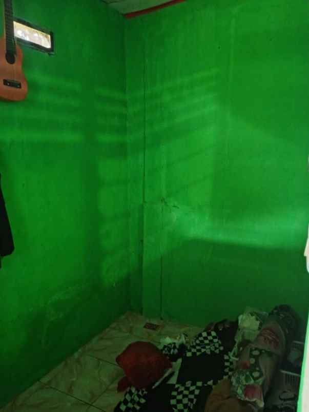 dijual rumah kampung murah di mampang depok