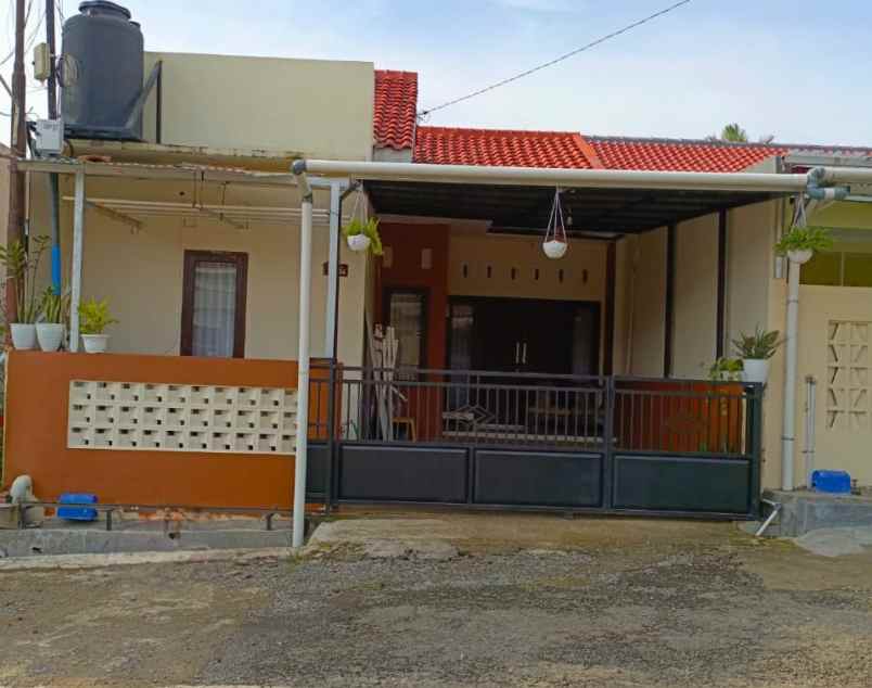 dijual rumah karanggintung