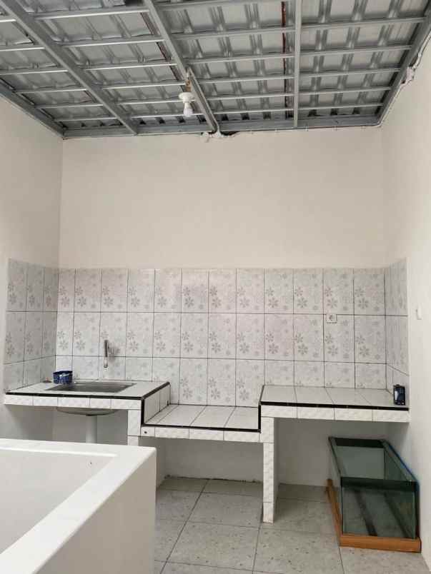 dijual rumah karanggintung